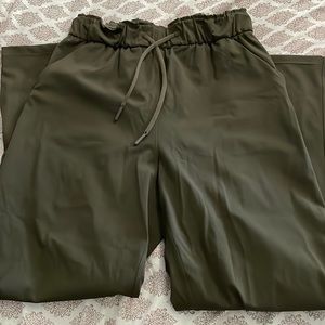 Lululemon pants
